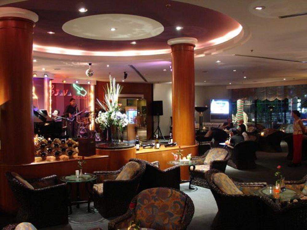 Courtyard By Marriott Phuket Town Hotel Екстериор снимка