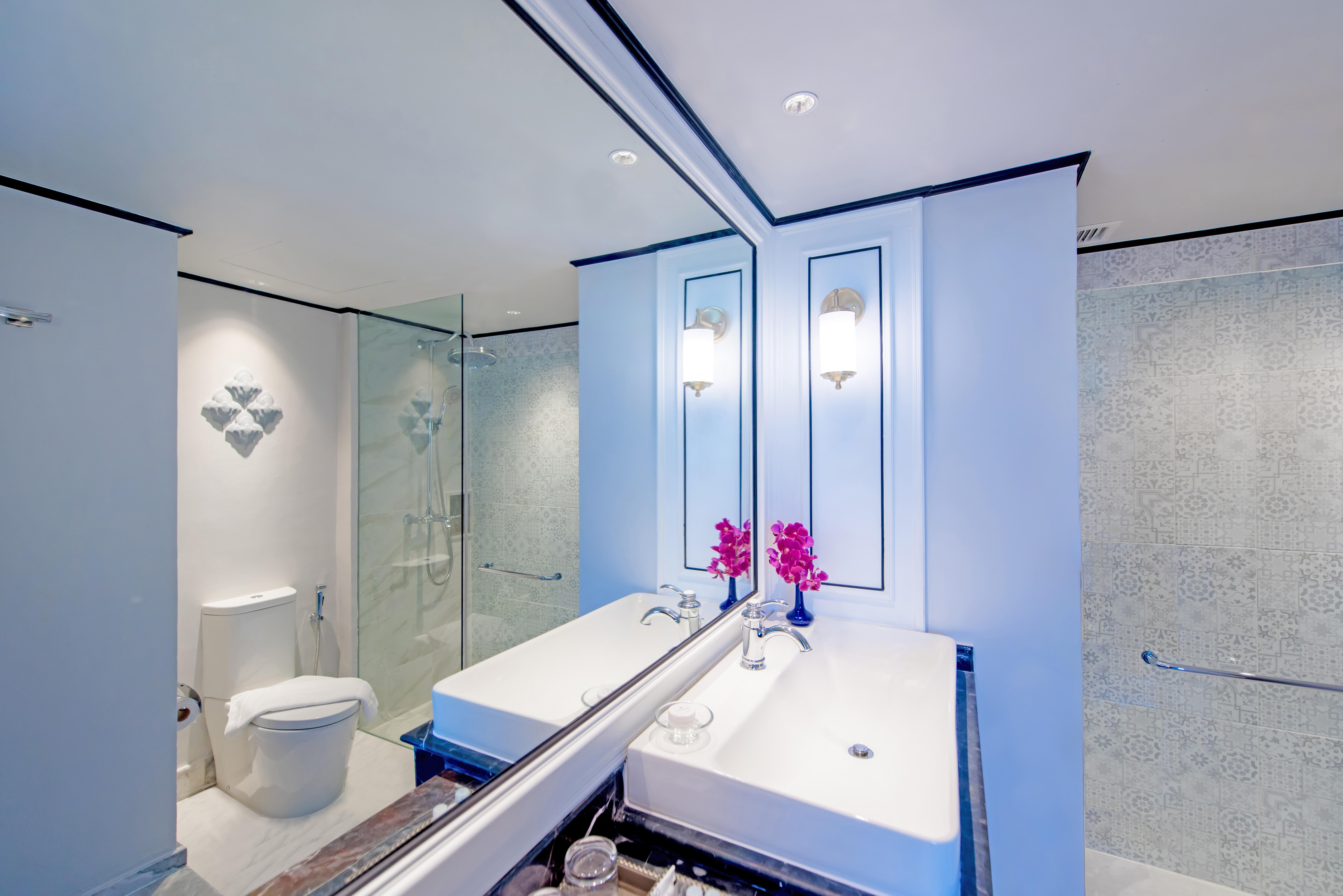 Courtyard By Marriott Phuket Town Hotel Екстериор снимка