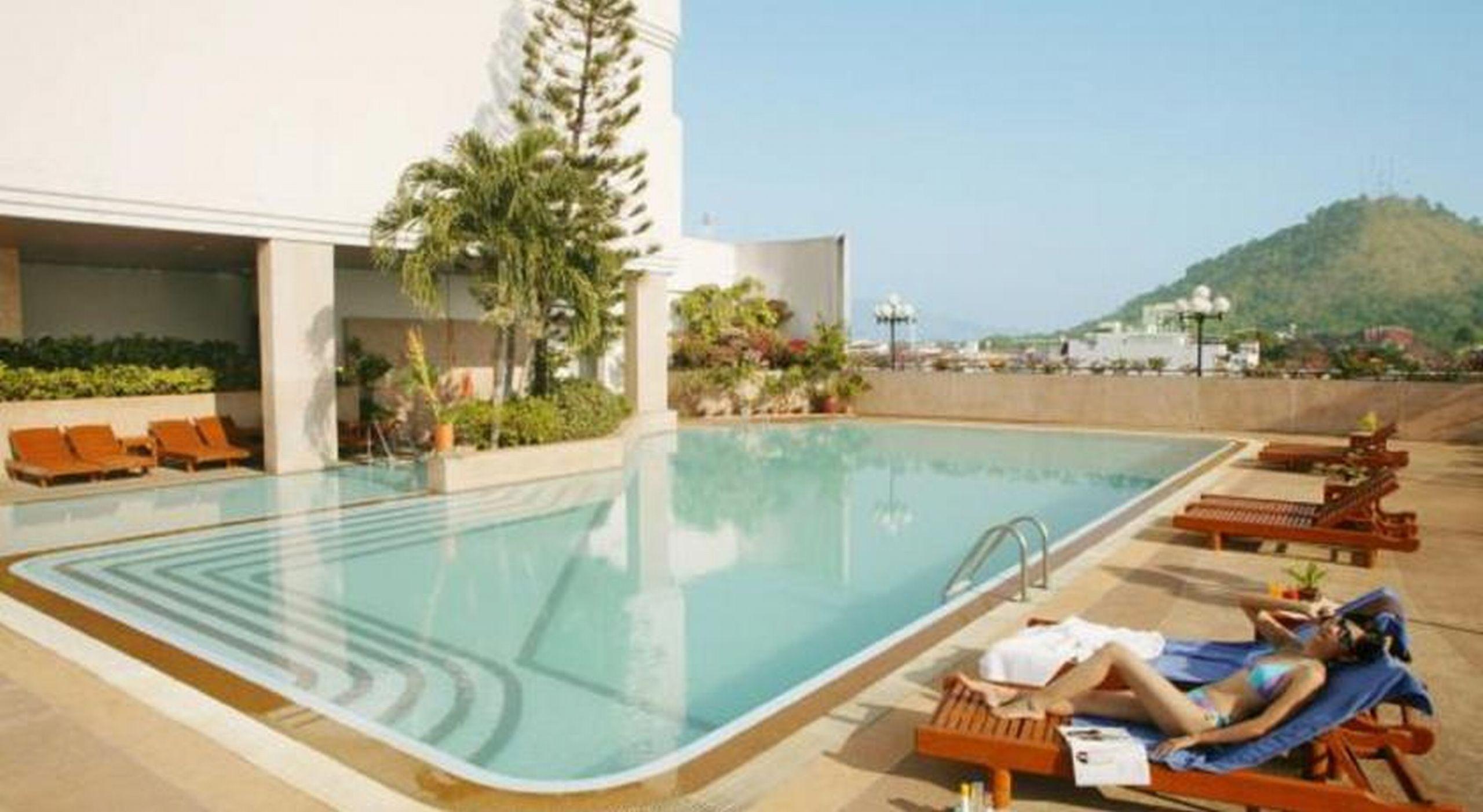 Courtyard By Marriott Phuket Town Hotel Екстериор снимка