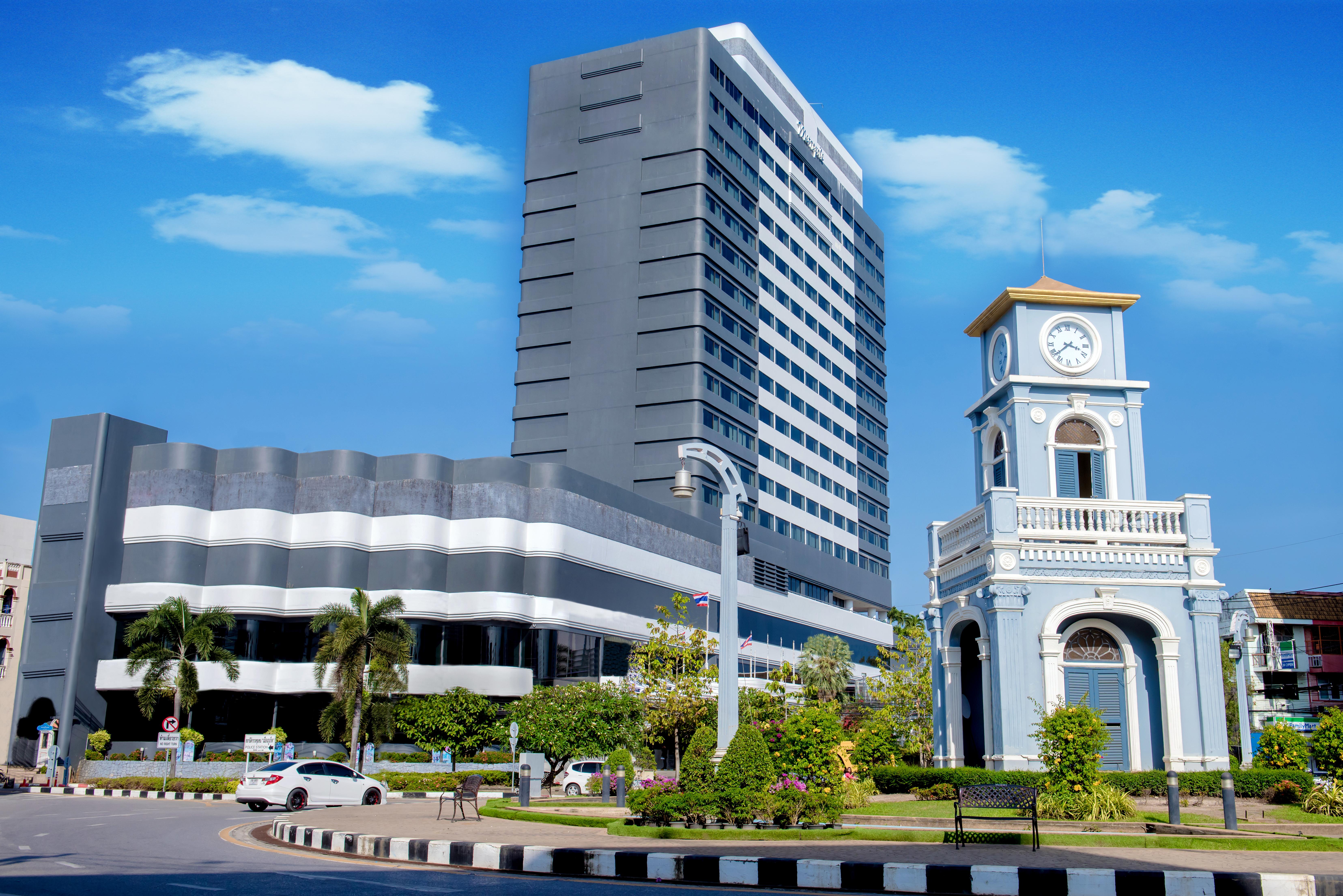 Courtyard By Marriott Phuket Town Hotel Екстериор снимка