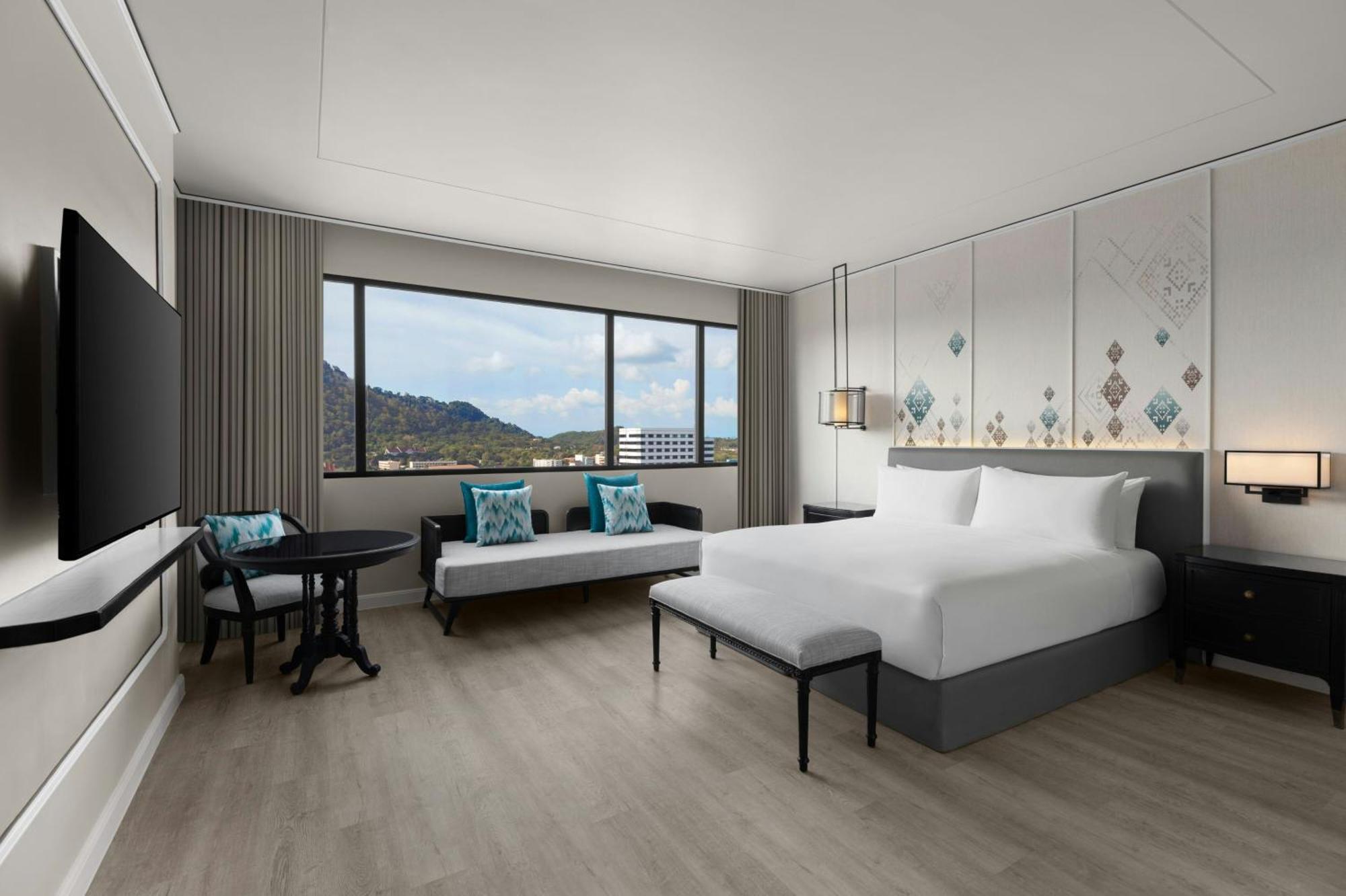 Courtyard By Marriott Phuket Town Hotel Екстериор снимка
