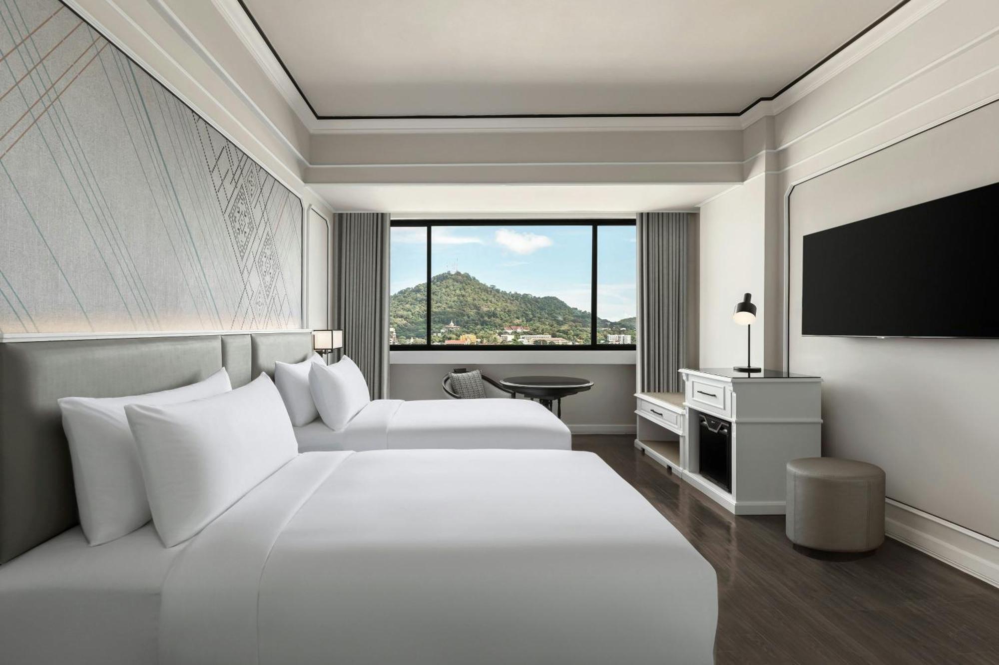 Courtyard By Marriott Phuket Town Hotel Екстериор снимка