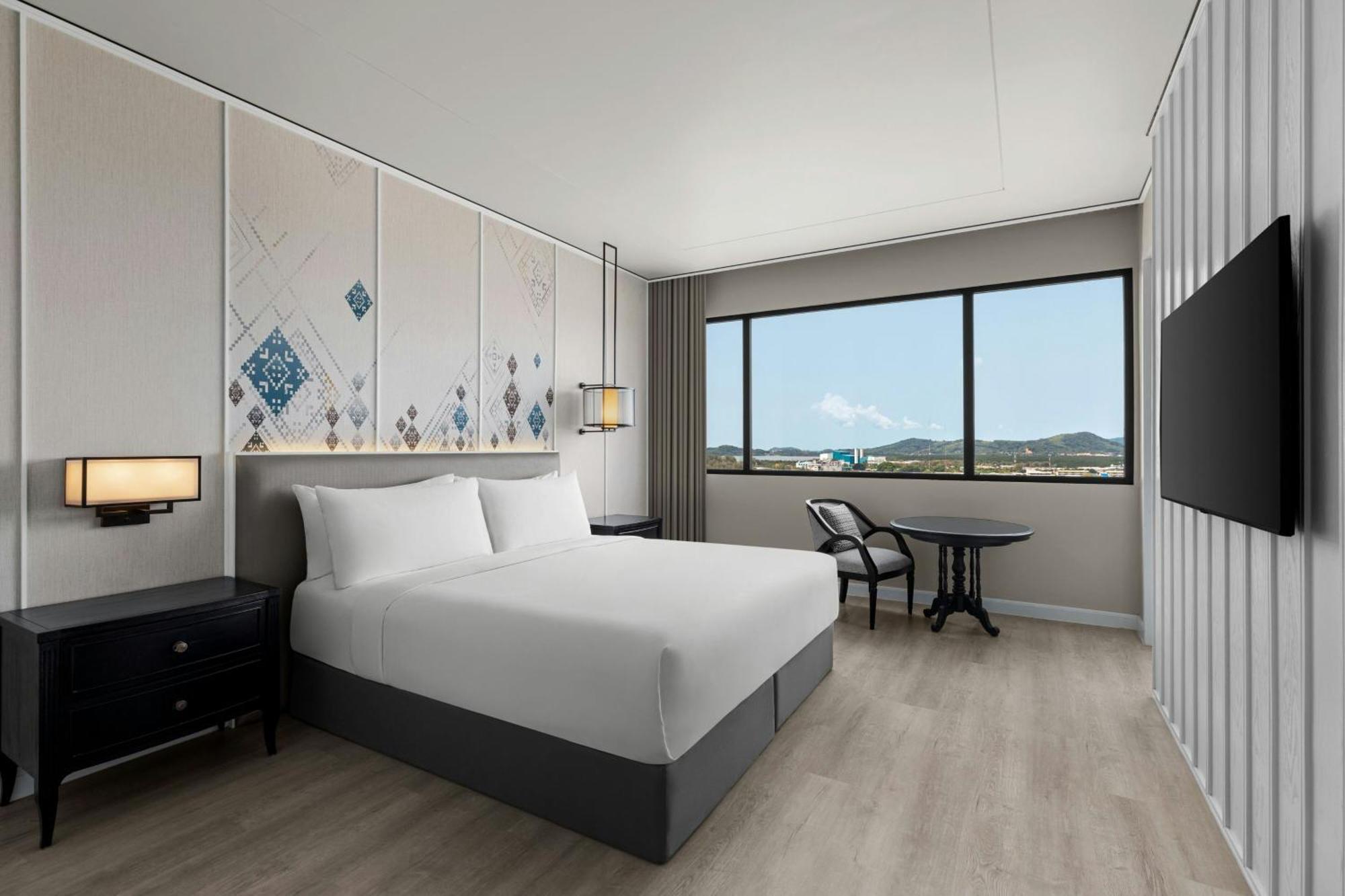Courtyard By Marriott Phuket Town Hotel Екстериор снимка