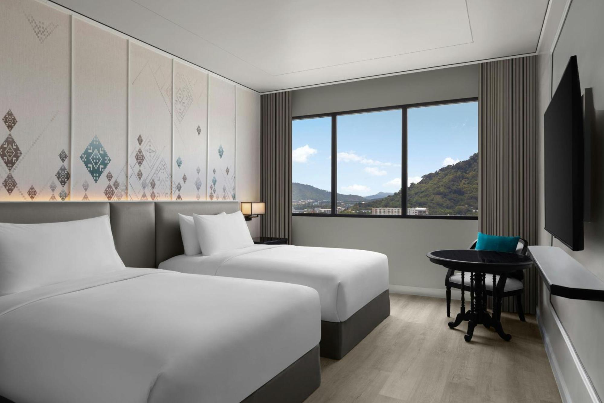 Courtyard By Marriott Phuket Town Hotel Екстериор снимка