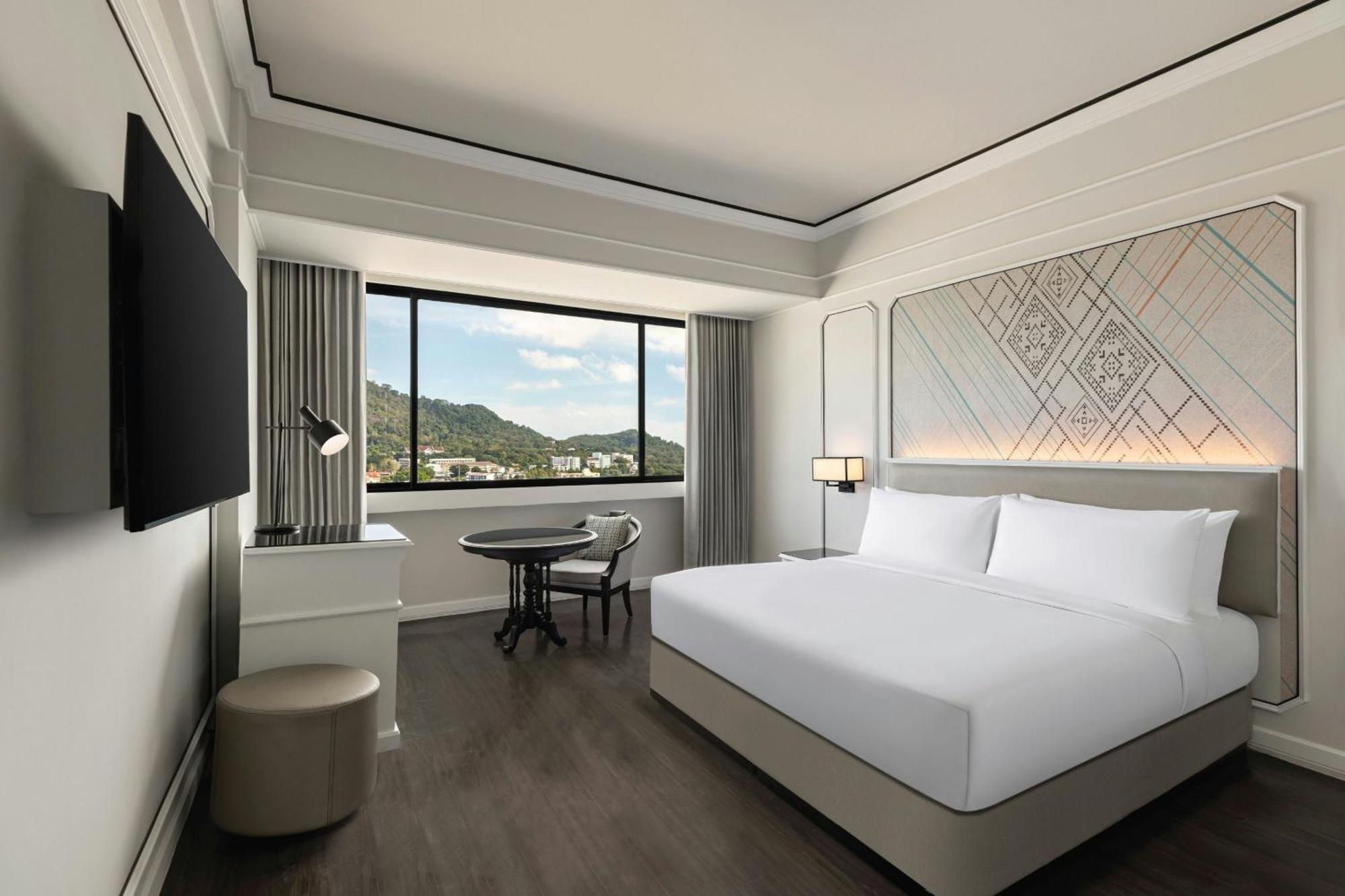 Courtyard By Marriott Phuket Town Hotel Екстериор снимка