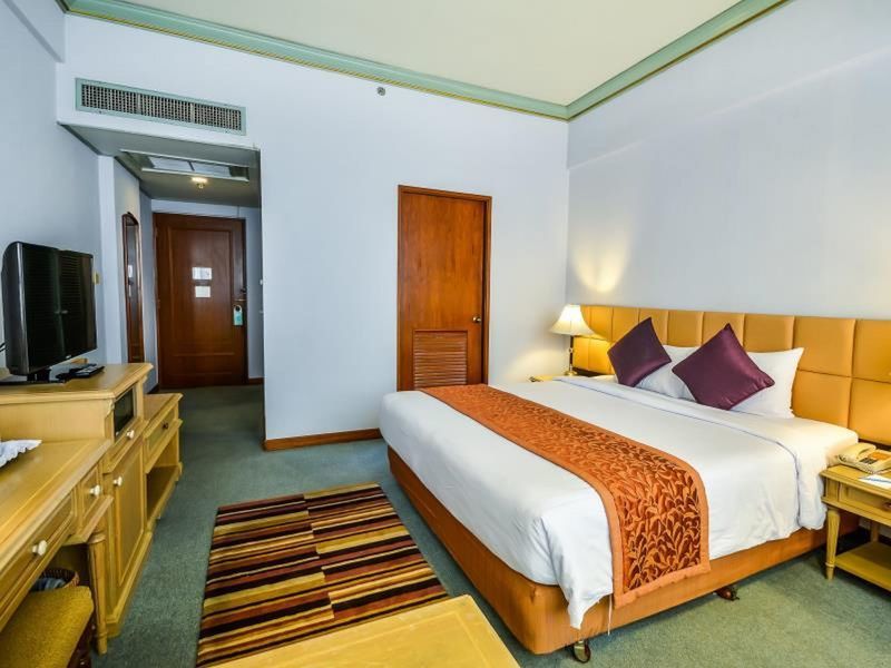 Courtyard By Marriott Phuket Town Hotel Екстериор снимка