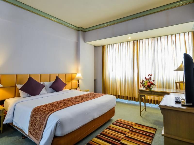 Courtyard By Marriott Phuket Town Hotel Екстериор снимка