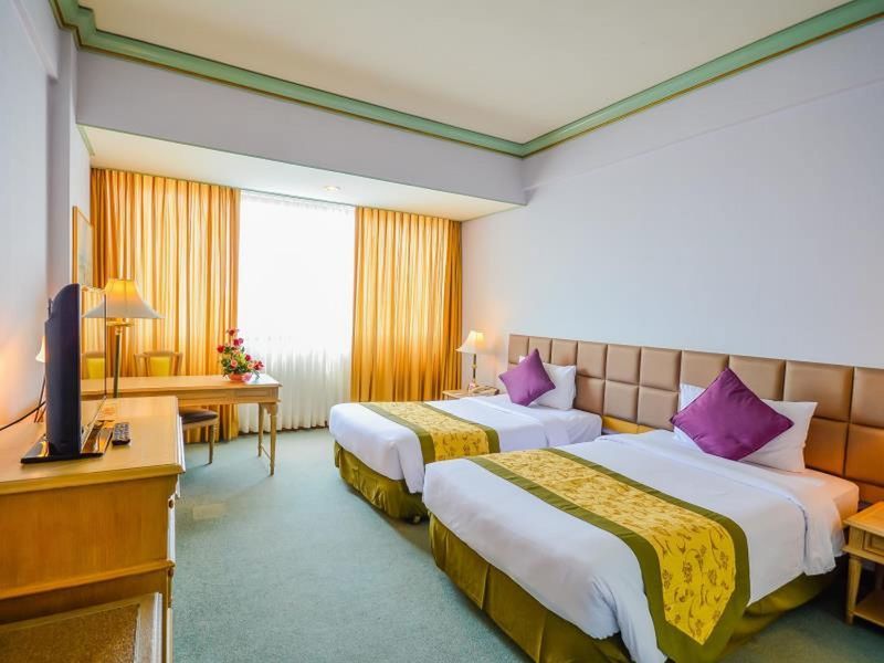 Courtyard By Marriott Phuket Town Hotel Екстериор снимка