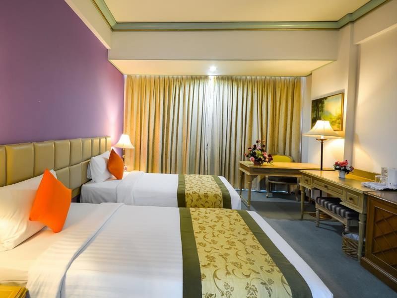 Courtyard By Marriott Phuket Town Hotel Екстериор снимка
