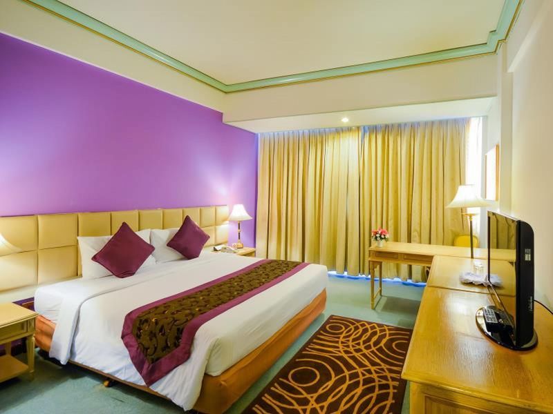 Courtyard By Marriott Phuket Town Hotel Екстериор снимка