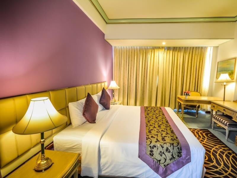 Courtyard By Marriott Phuket Town Hotel Екстериор снимка